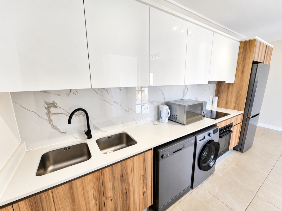 To Let 1 Bedroom Property for Rent in Sandown Western Cape